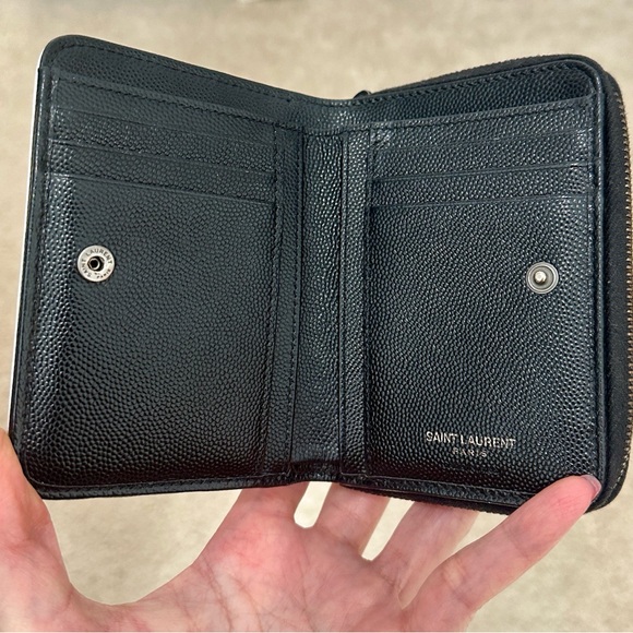 Saint Laurent Cassandre Matelassé wallet - Picture 6 of 9